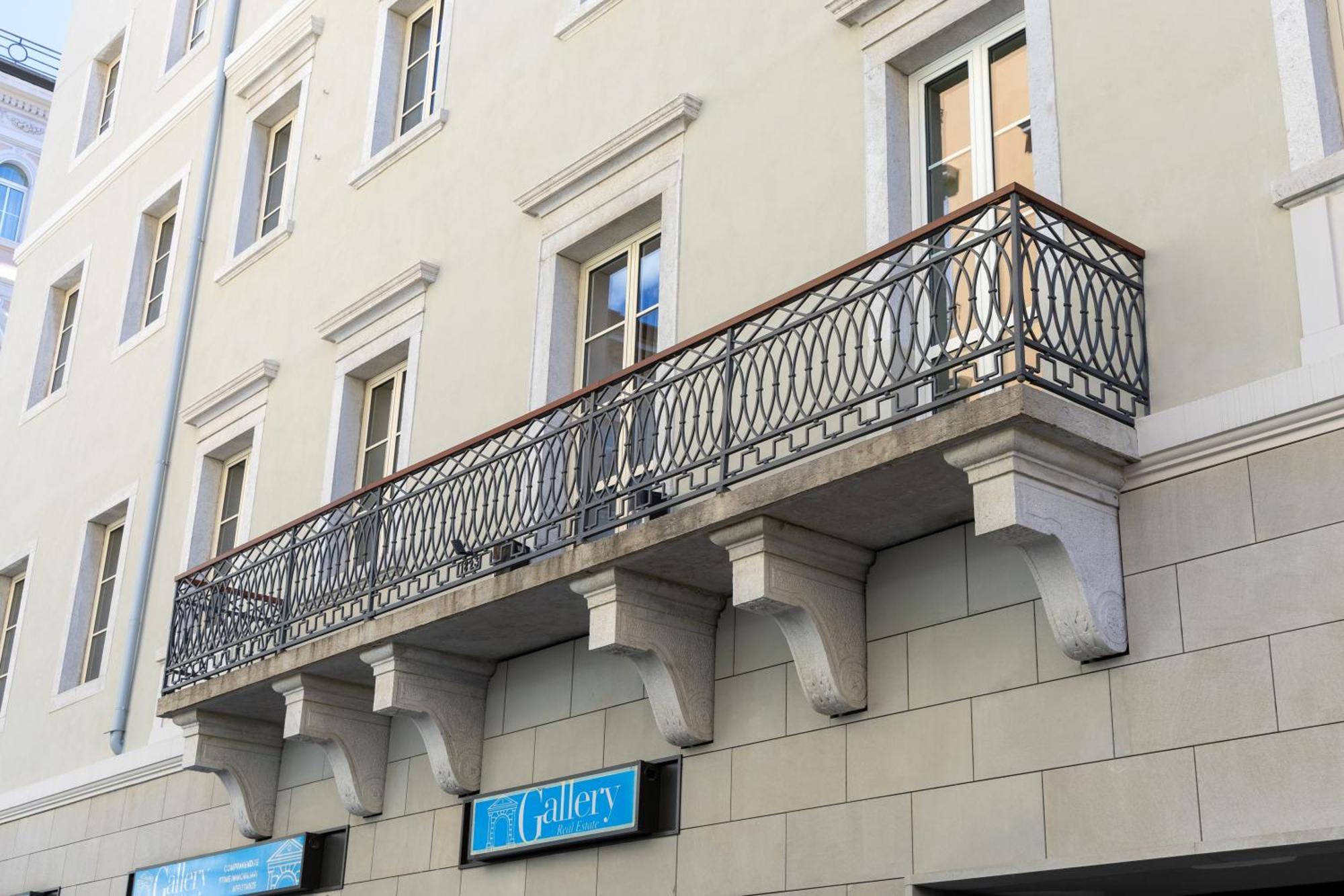 Teatro Romano Exclusive Suites Trieste Exterior foto