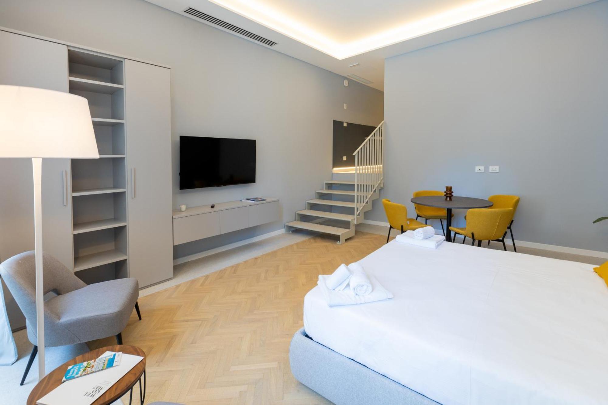 Teatro Romano Exclusive Suites Trieste Exterior foto