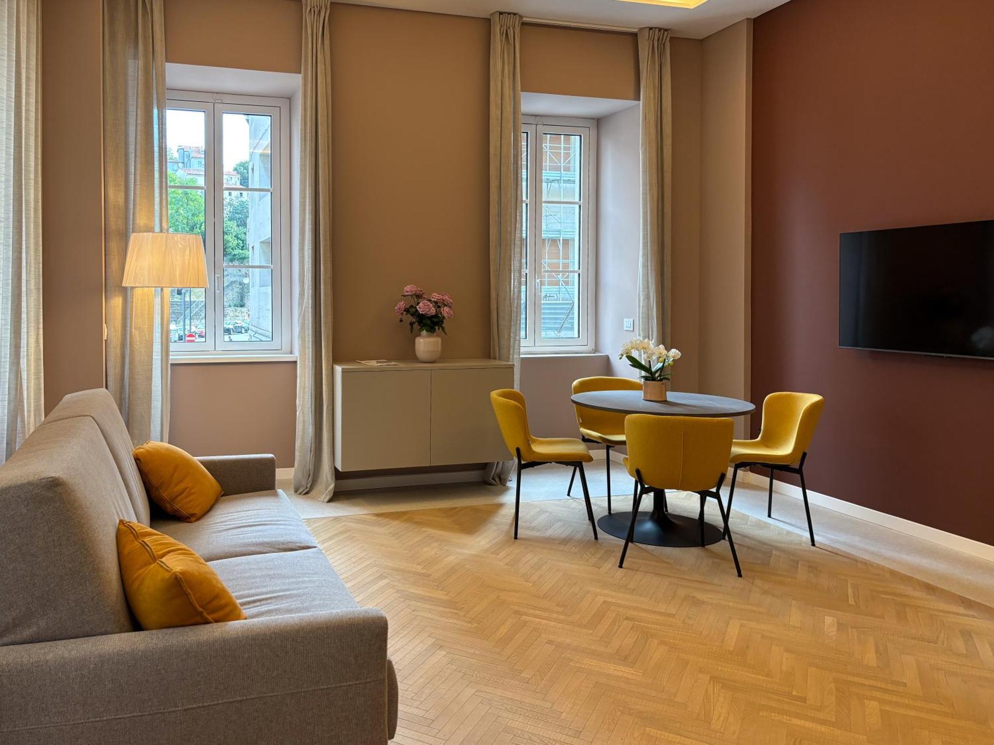 Teatro Romano Exclusive Suites Trieste Exterior foto