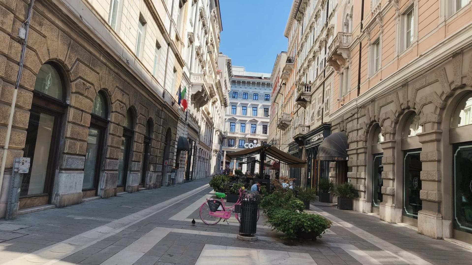 Teatro Romano Exclusive Suites Trieste Exterior foto